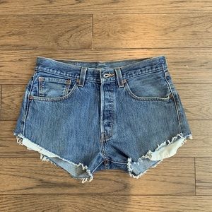 Levi’s button fly blue Jean shorts